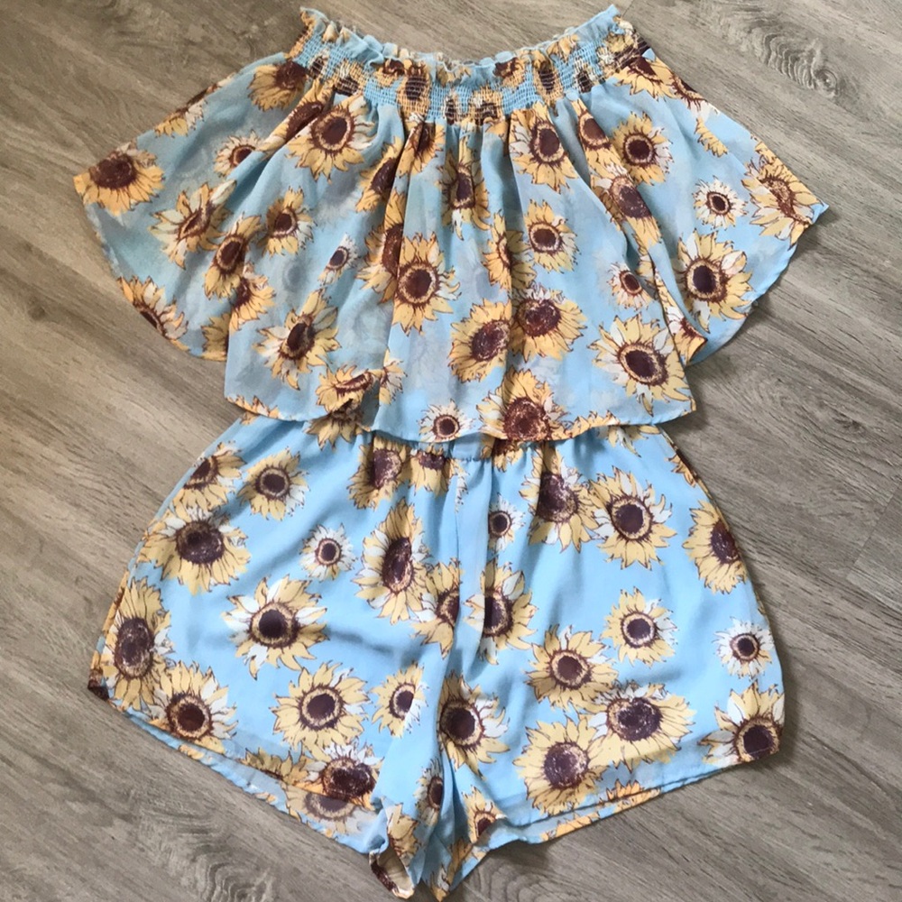 ✨light blue sunflower romper